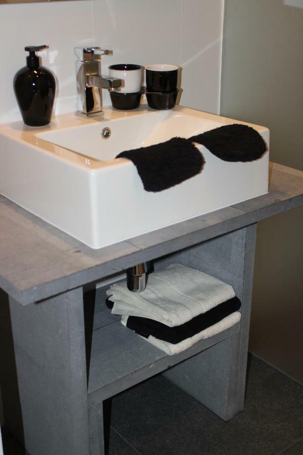 Poppel Het Schalks Genot B&B 외부 사진